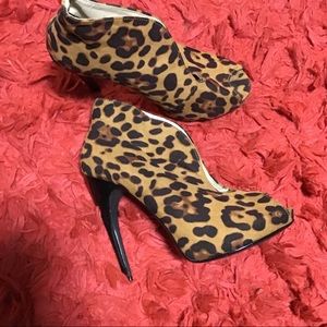 #19 Anne Michelle heels